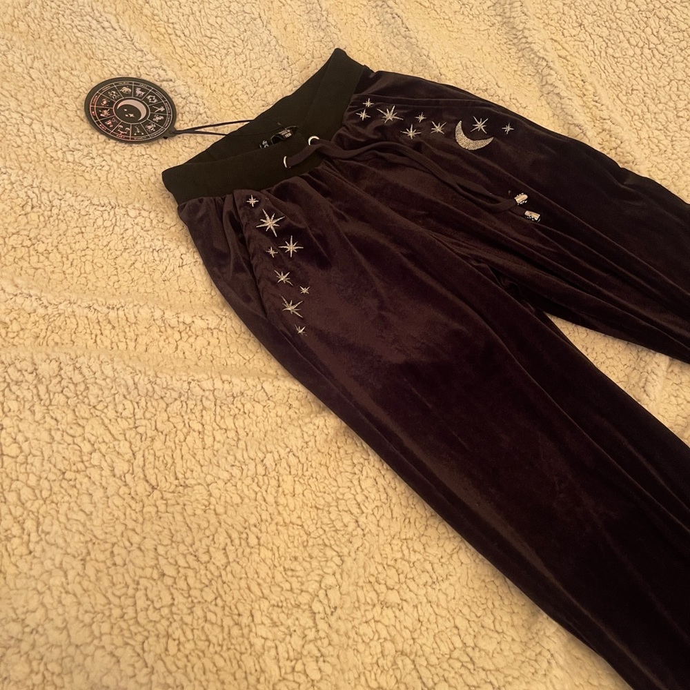 SCORPIO jogger / sweat pants. Dollskill